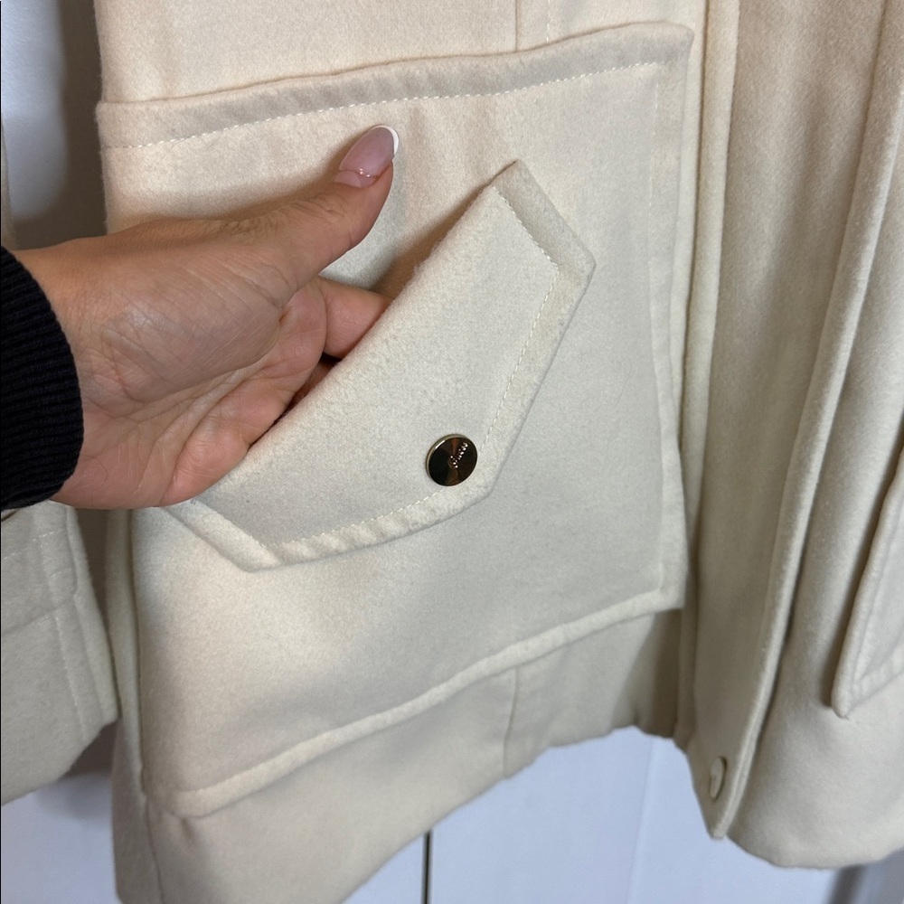 Guess Cream White Utility Jacket with Faux Fur Trim Hood - Medium - Picture 2 of 4